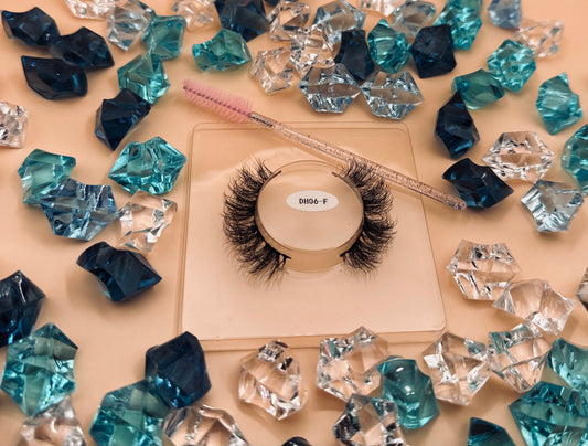 Bossy Girl Luxurious Mink Strip Lashes